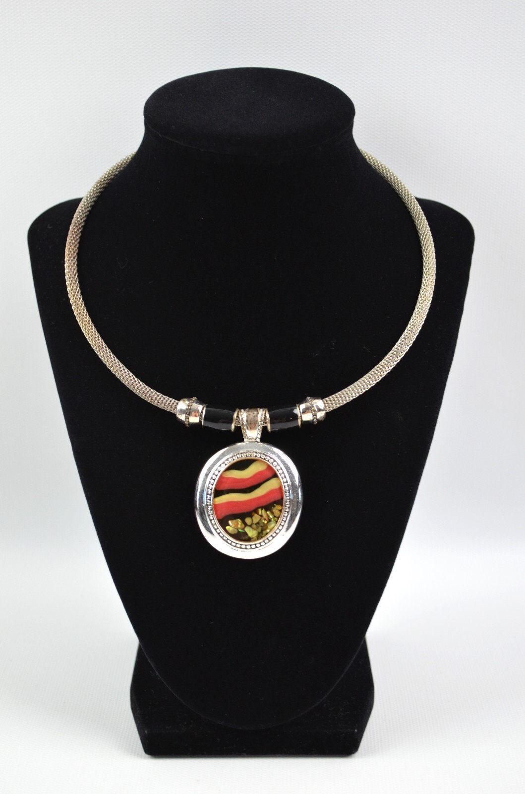 Vintage Silver Tone Snake Choker w/ Round Pendant Sunset Pattern 16″