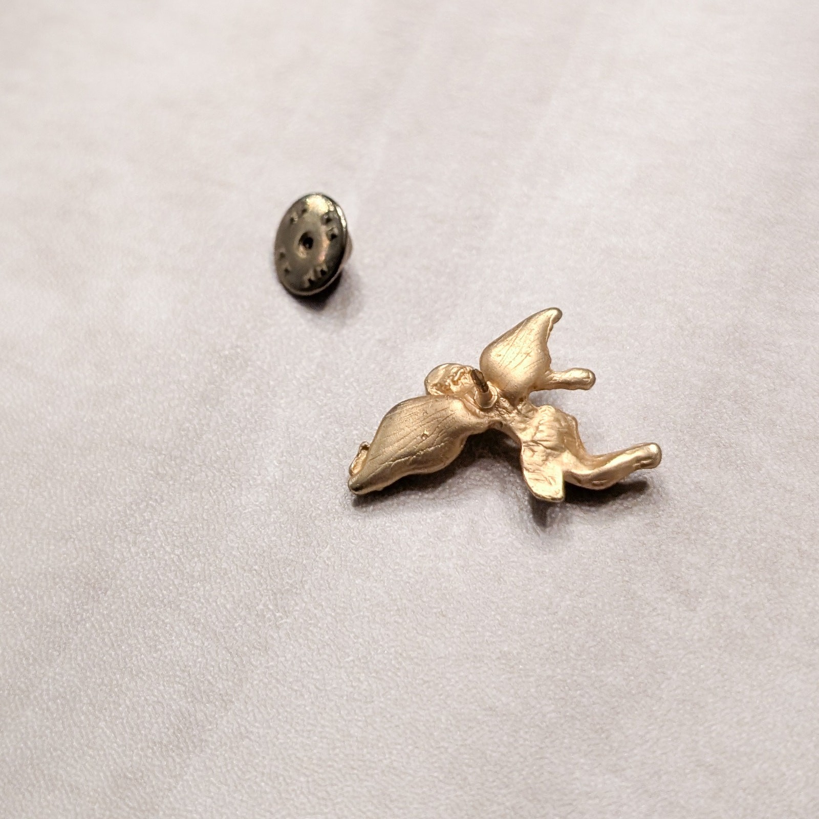 Vintage Brooch / Pin – Gold Tone with Rhinestone Cupid Angel Cherub 1 & 1/8″