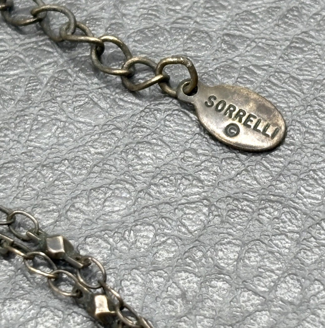VTG Signed Sorrelli Necklace Gunmetal Silver Pink Blue Green Crystal Pendant
