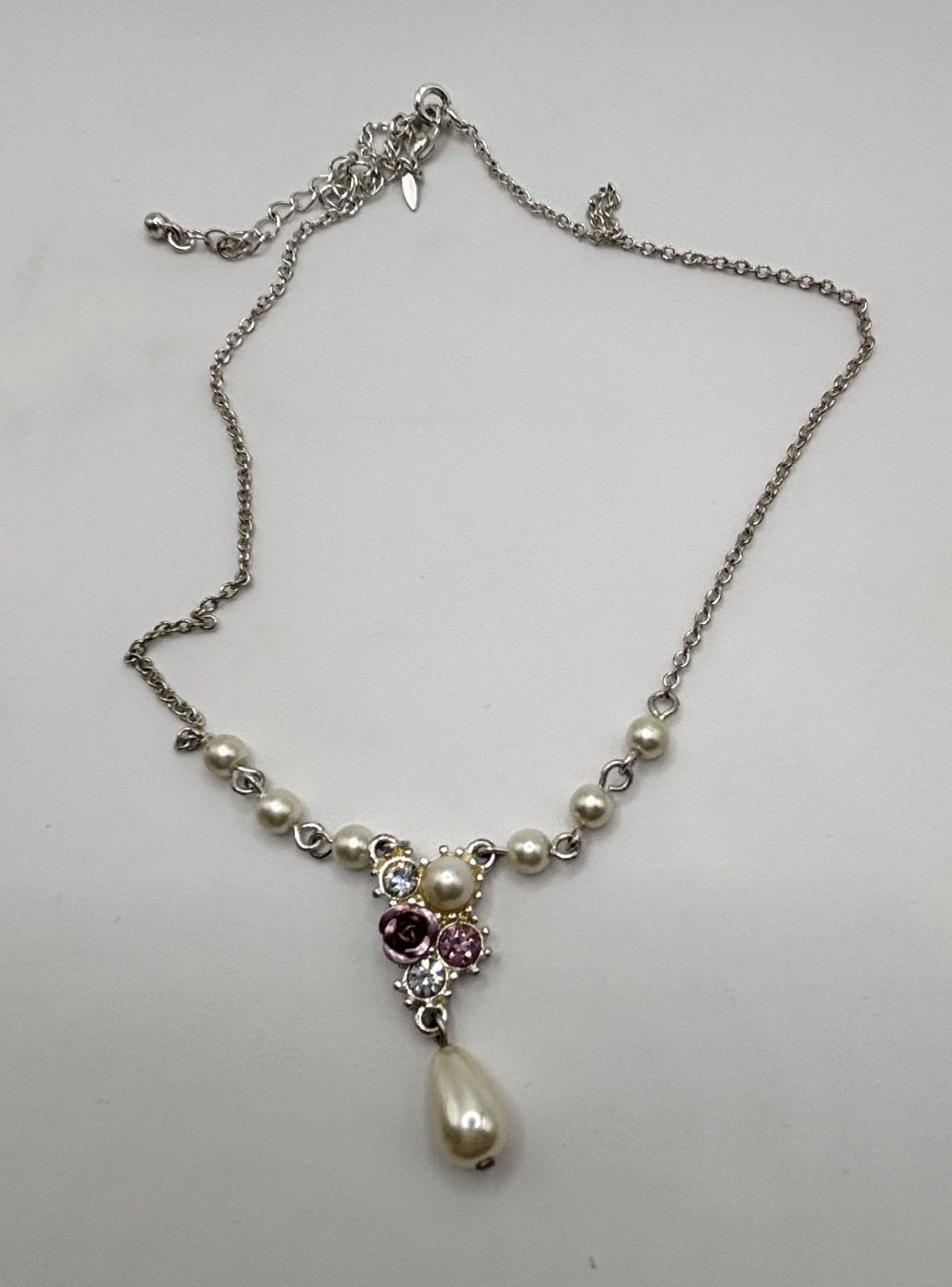 SAO AVON Necklace Faux Pearl and rose Rhinestones 16” with 3” ext.