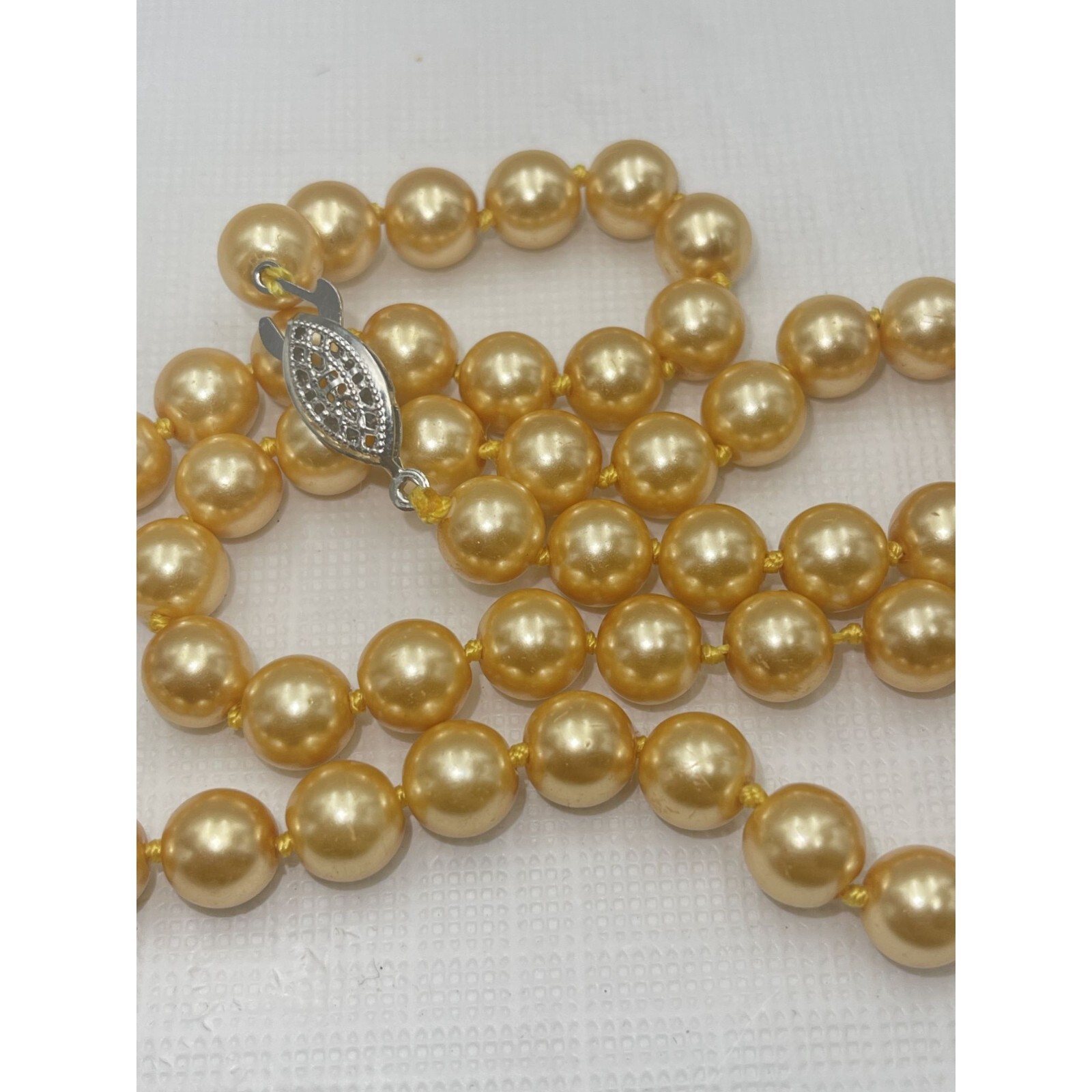 Hand Double Knot Golden Yellow Pearl Beaded Necklace 18″ Collar Filigree Clasp