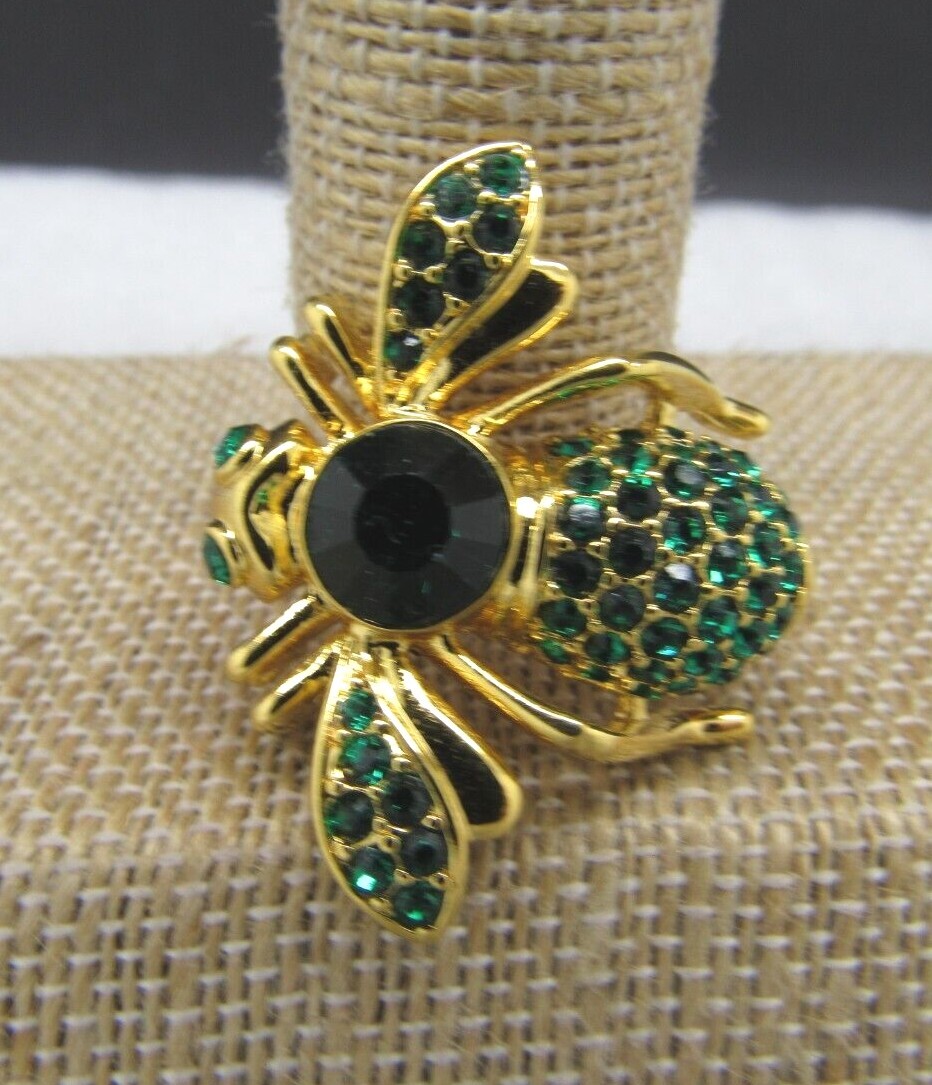 JOAN RIVERS MAY SWARVOSKI CRYSTAL EMERALD BIRTHSTONE BEE BROOCH PIN NEW