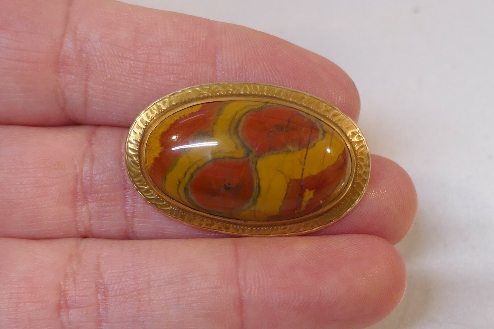 Circa 1920/30’s Hand Hammered 10kt Yellow Gold Bezel & Jasper Pin / Brooch