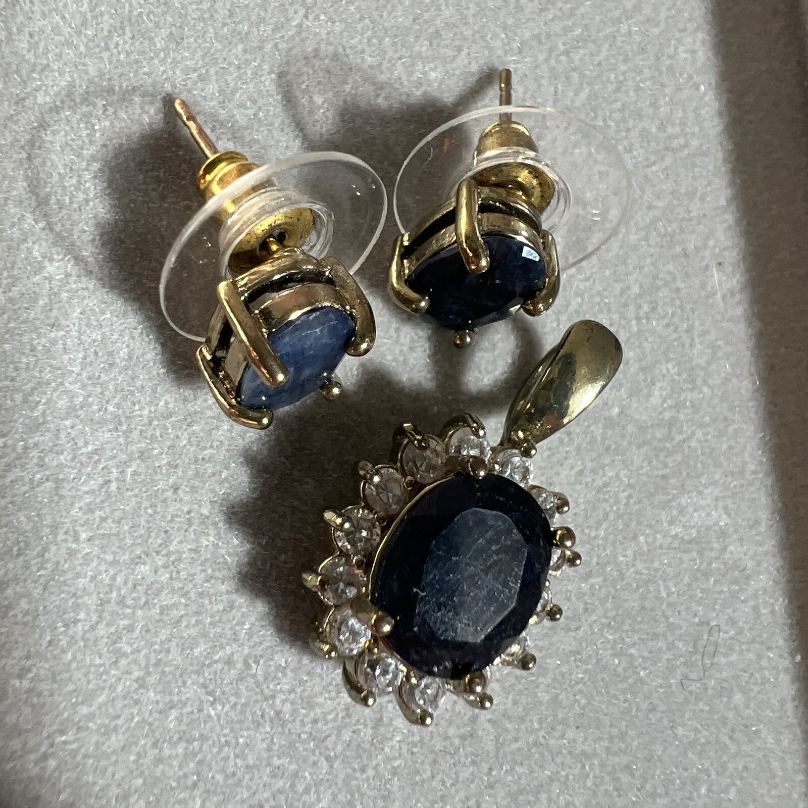 Vintage Blue Iolite Gemstone Gold Tone Pendant Stud Earrings Estate Jewelry Set