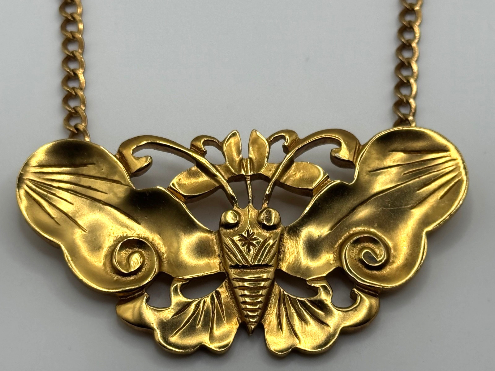 Vintage Smithsonian Institute Alva Museum Replicas Butterfly Moth Necklace READ