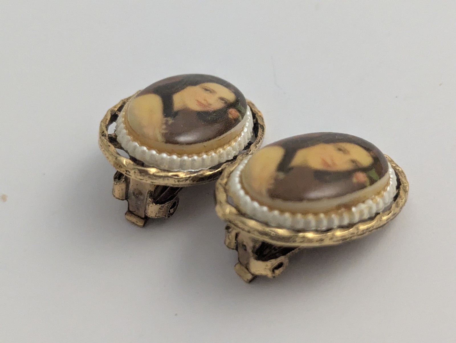 Vth Signed ART Arthur Pepper Victorian Revival Portrait Brooch Clip Earring Set