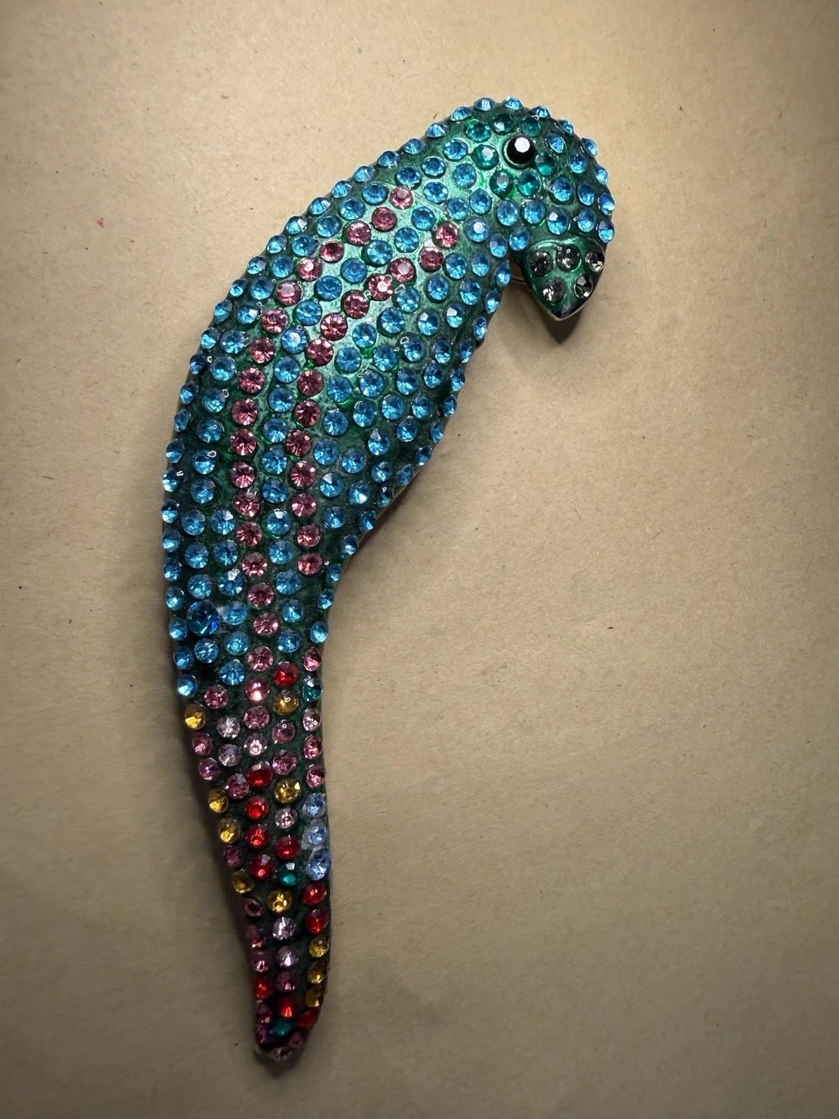 Unsigned Vintage Style Rhinestone Parrot Brooch Large Tropical Bird Pin 5.25”