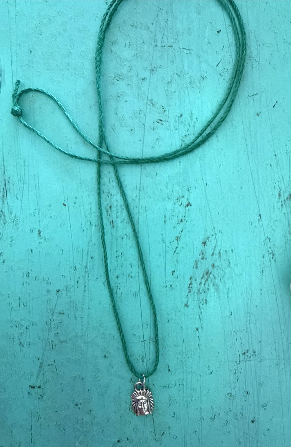 NATIVE AMERICAN INDIAN CHARM Dainty Green Hemp Cord Boho Tibetan Silver Tone
