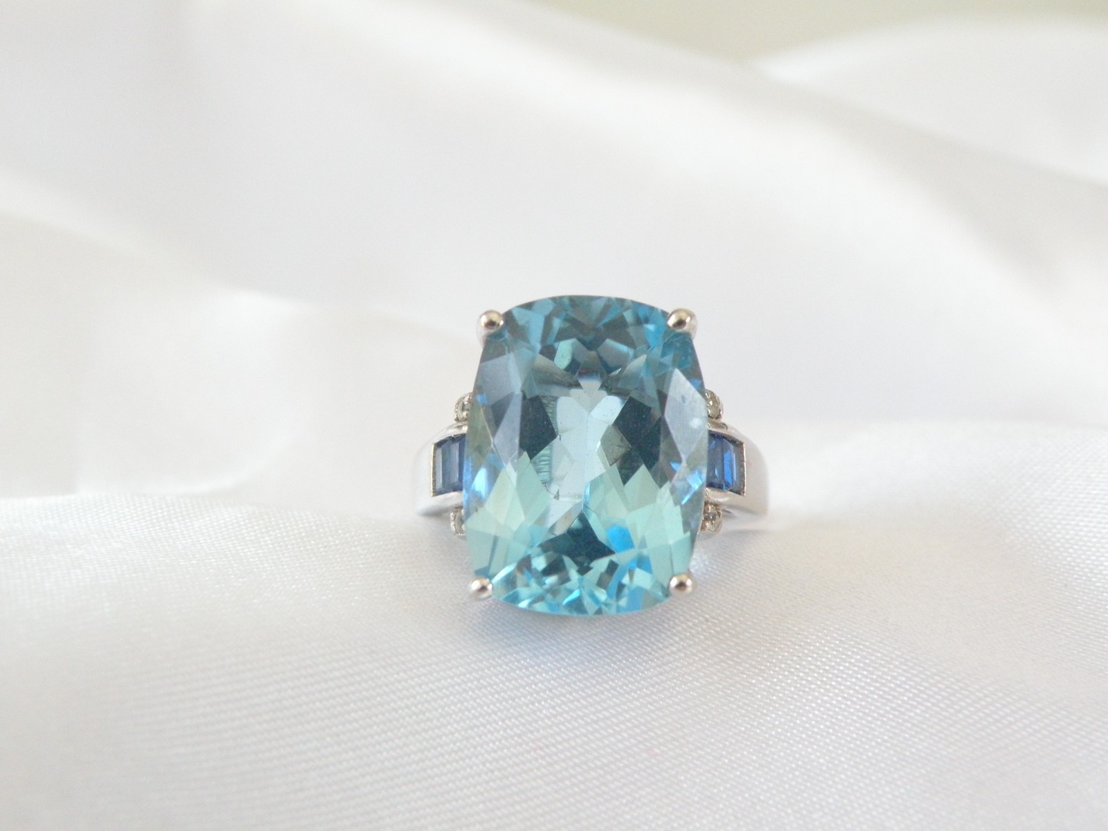 Vintage Sterling Silver 925 Large Natural Heated Blue Topaz Sapphire Ring Size 6