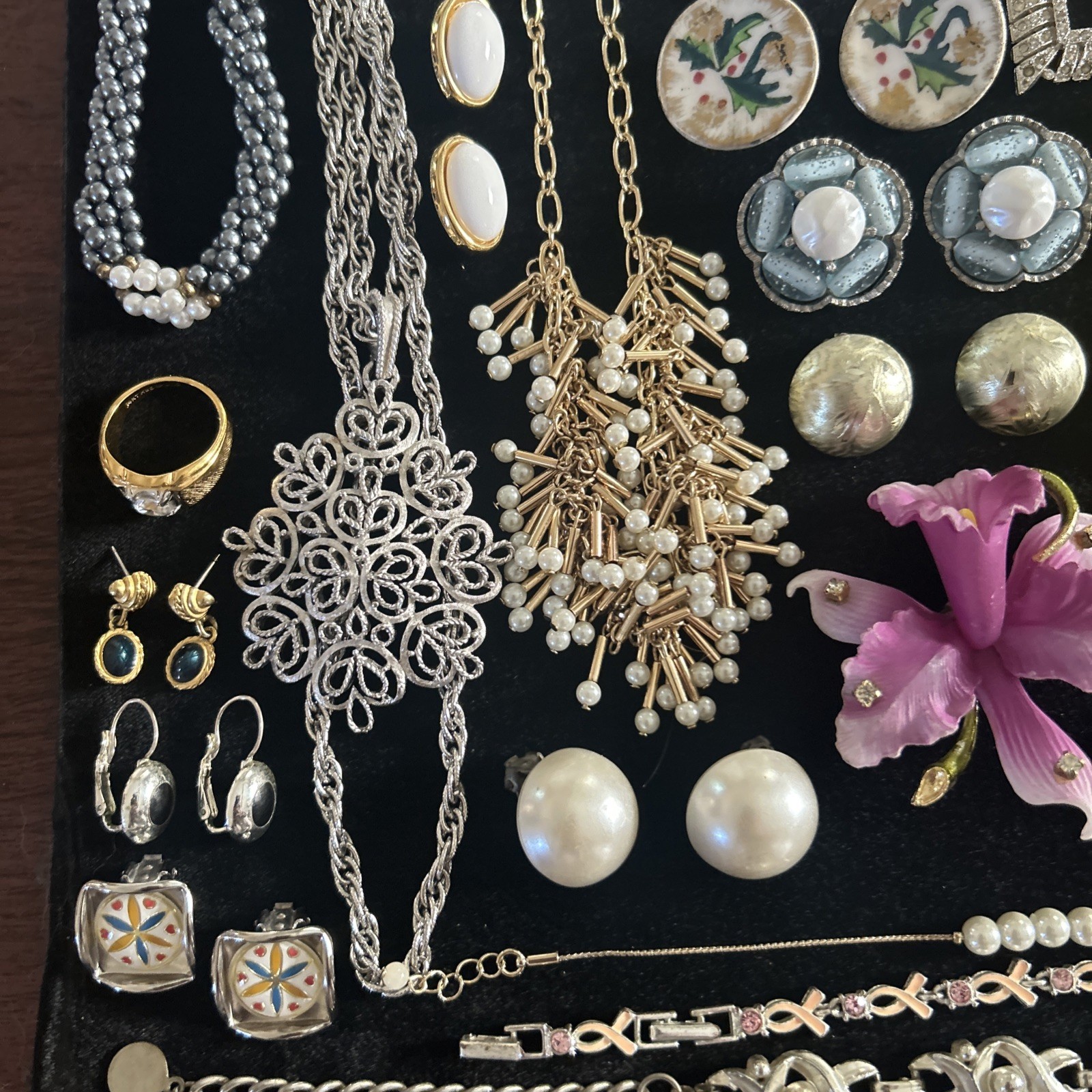 66 Vintage lot jewelry unbranded wearable Trifari Monet Coro Marian Haskell Sty