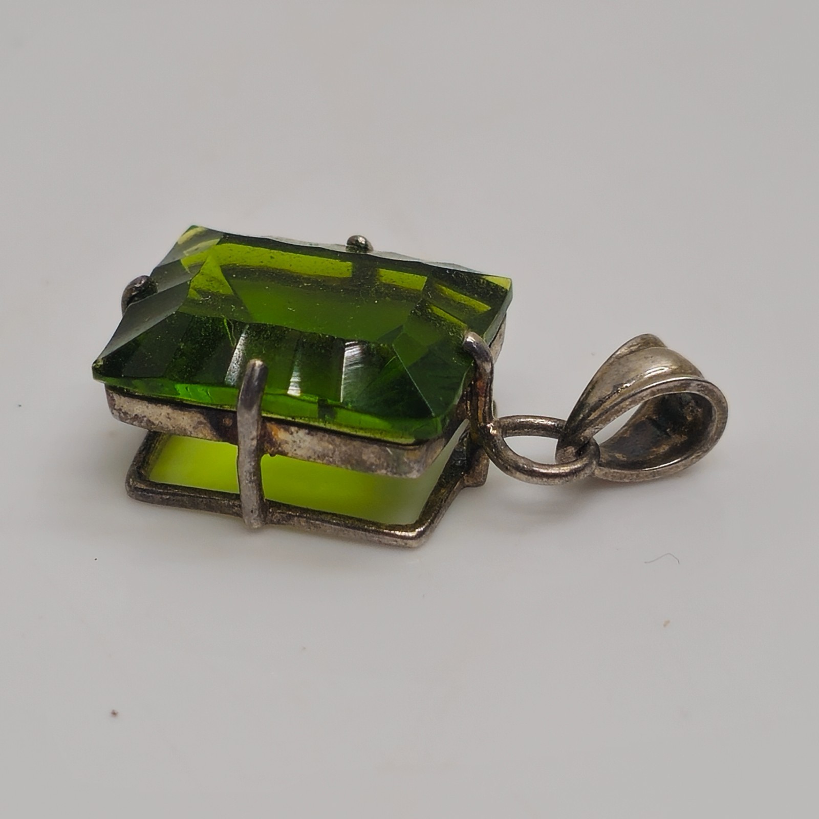 Green Faceted Rectangle Glass Stone Pendant Silver Tone Art Deco Style