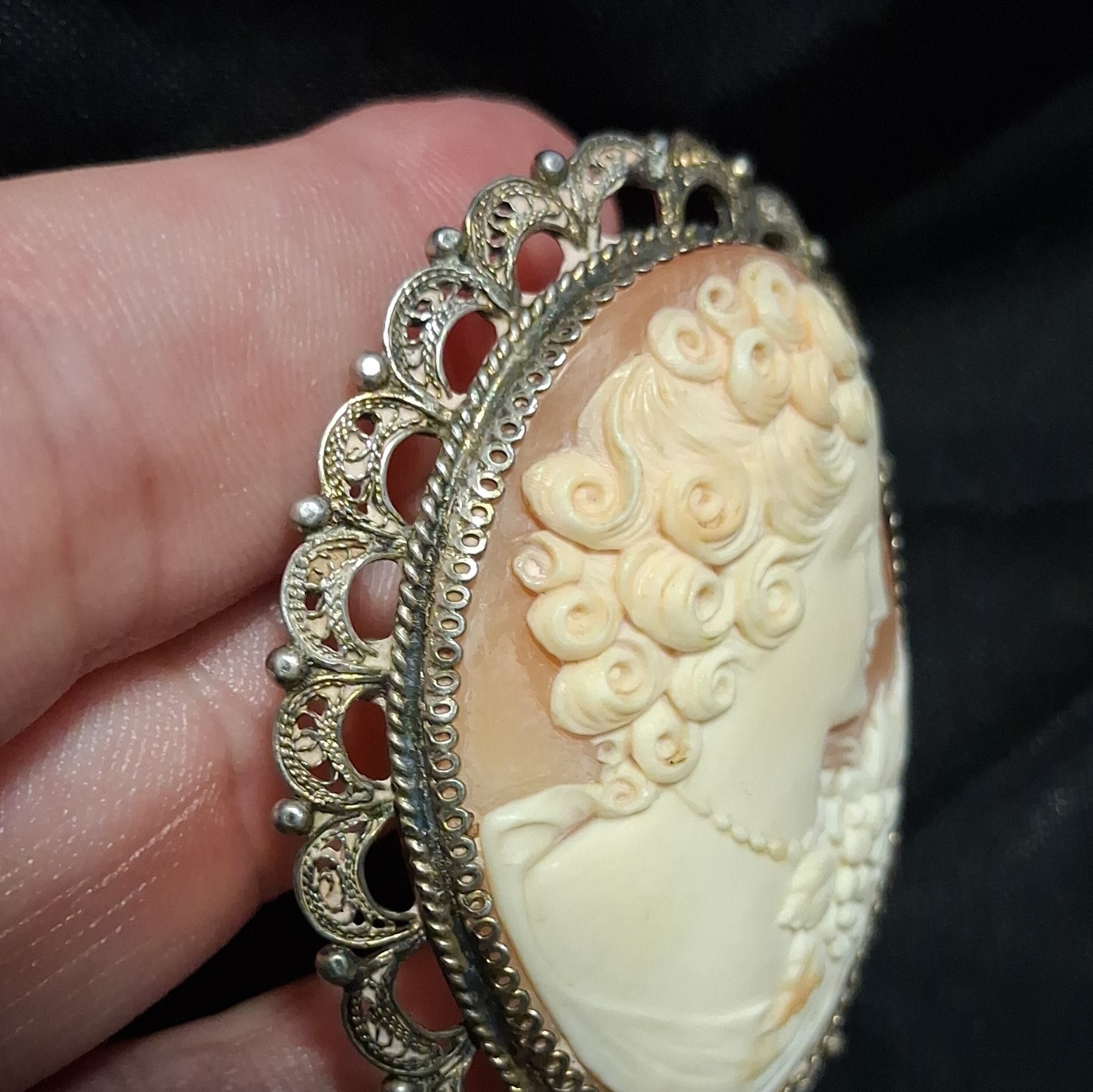 Vintage Italian Shell Cameo Brooch Pendant Gold Wash Over 800/835 Silver
