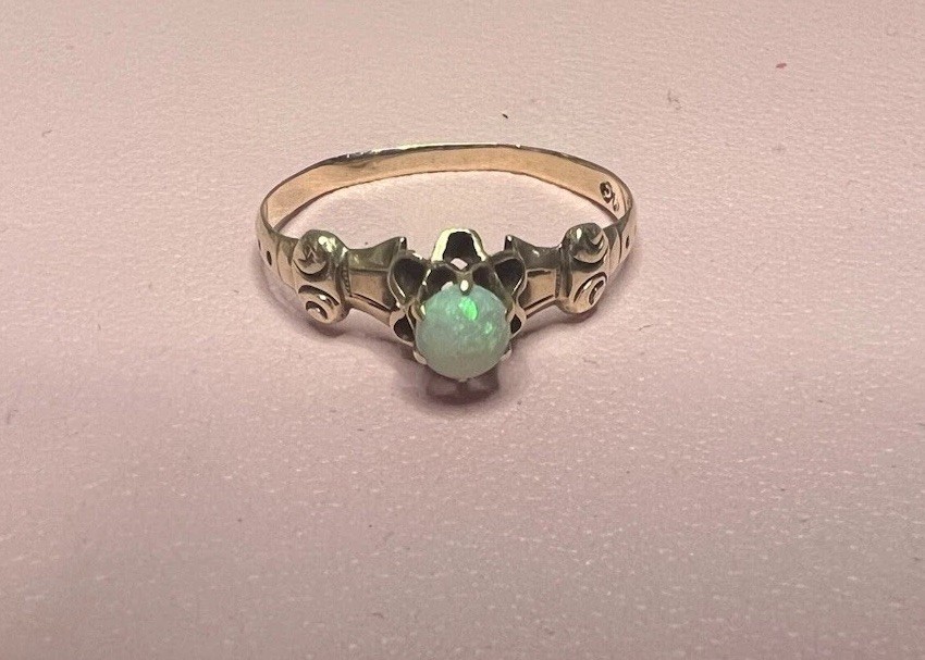 Victorian Antique Opal 10k Yellow Gold Ring Size 7.25 Reduced! Intricate Belt