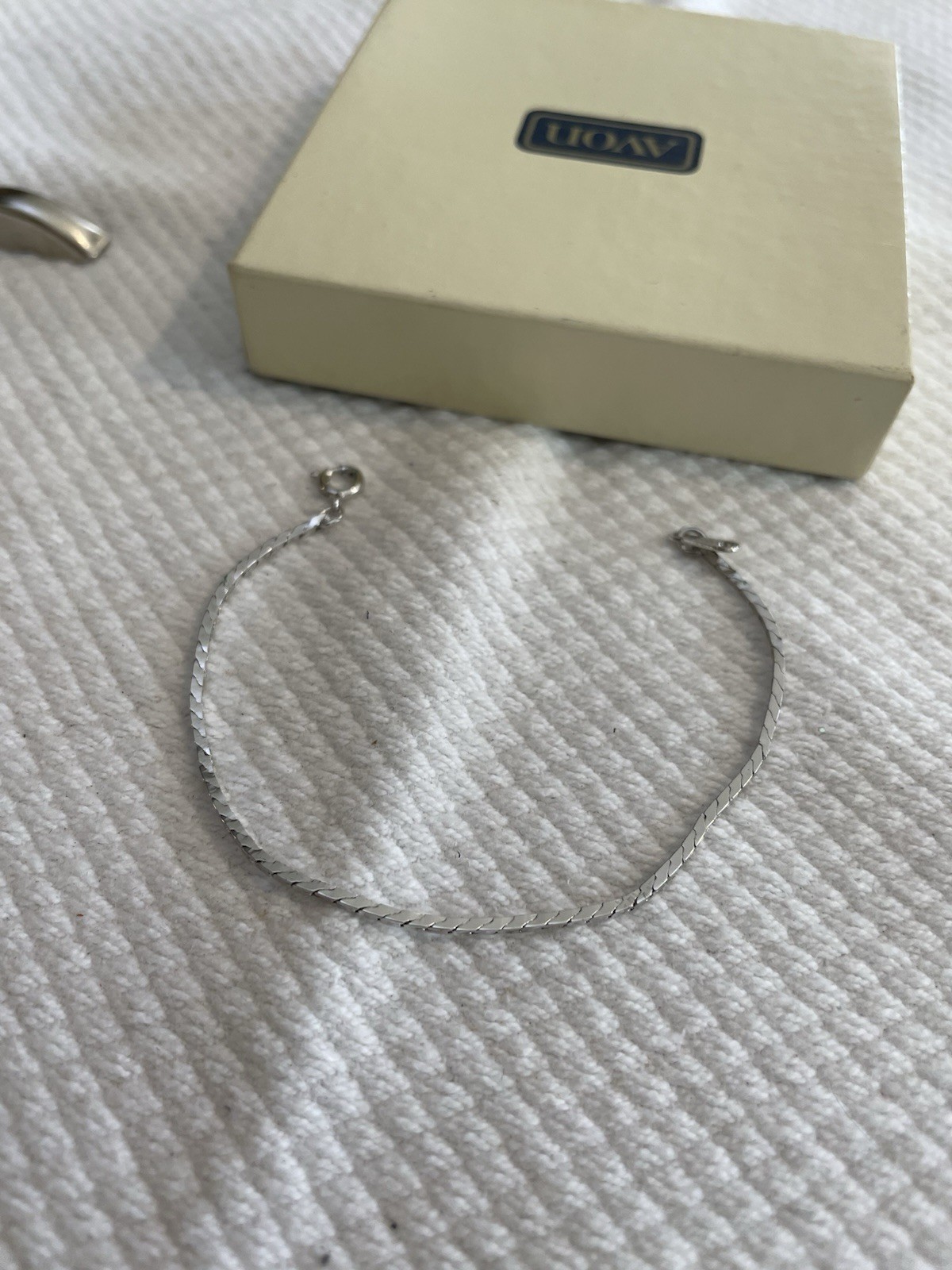 Avon VIntage 1978 Shimmering Touch Bracelet