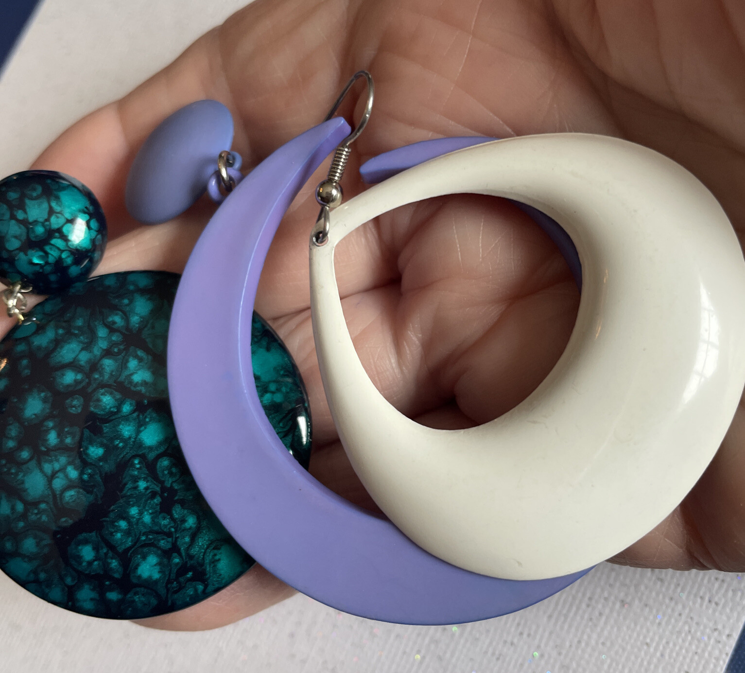 Earring Pierced 3 Piece Lot 1970 BoHo MOD Light Weight Green Purple & White N11