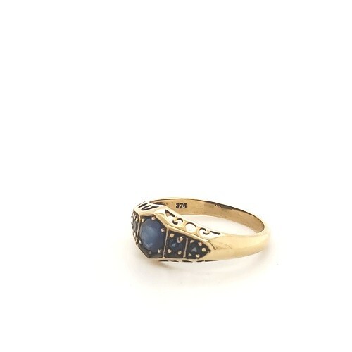Vintage Blue Sapphire .74tcw 5 stone Boat ring band 9 karat yellow gold sz 6.75