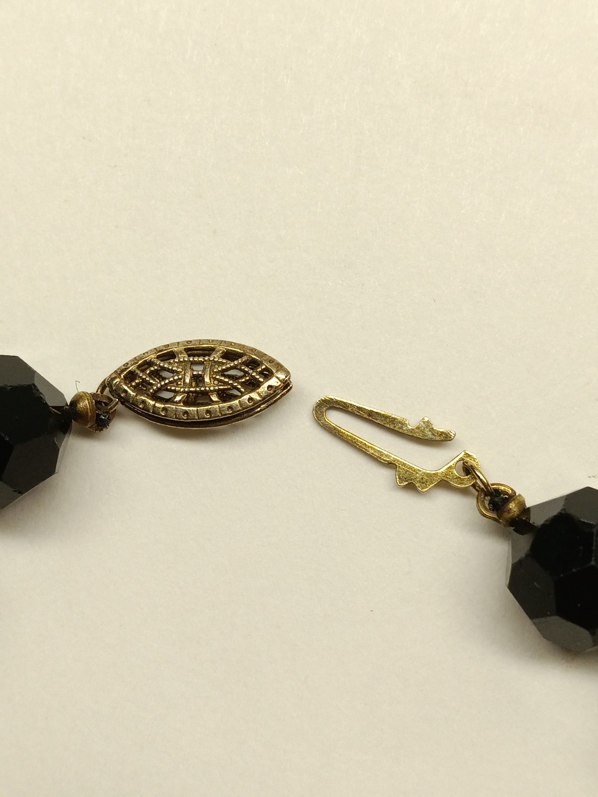 Vintage Black Onyx Faceted Beaded Necklace 64 grams 16” Gold-Tone Fishhook Clasp