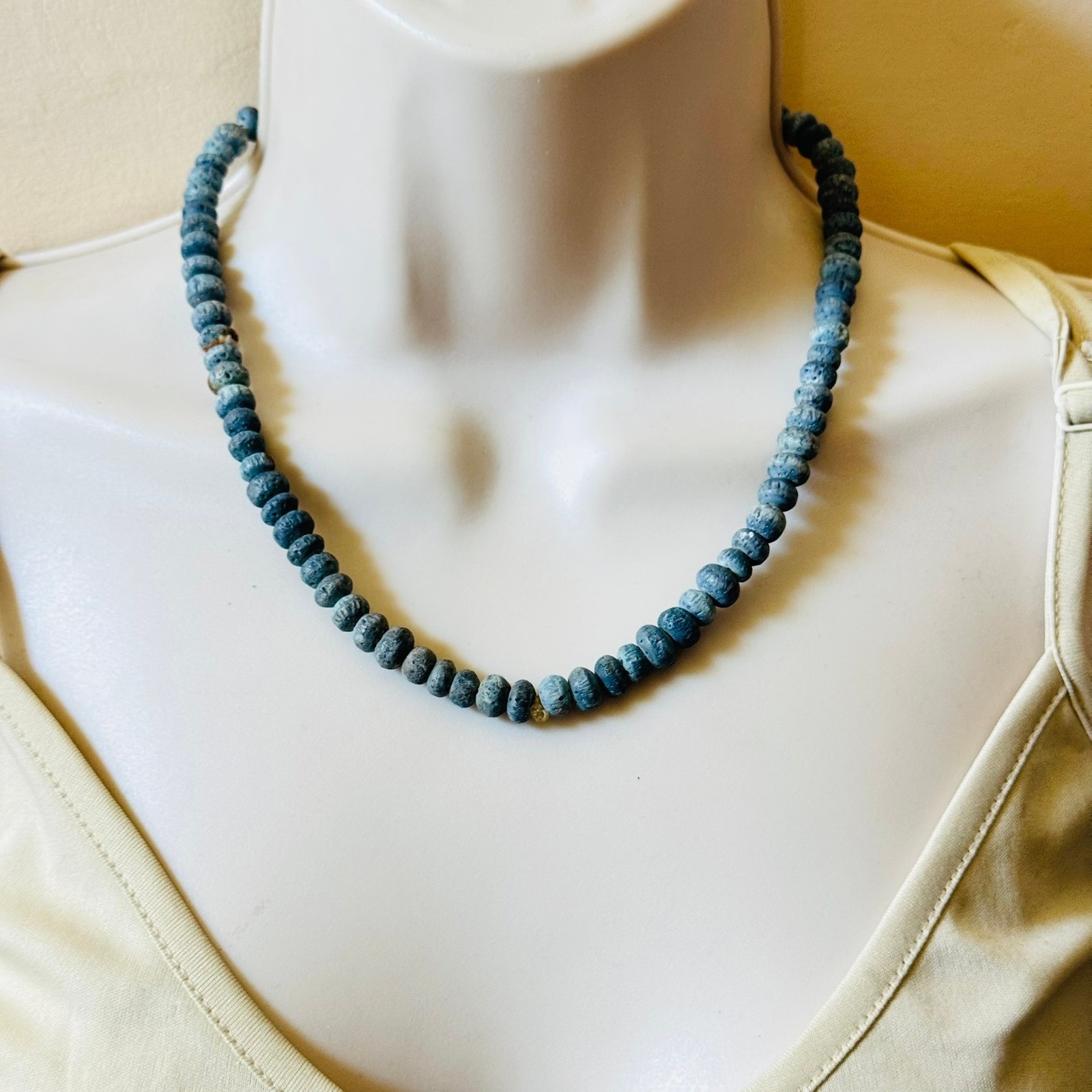 VTG Blue Sponge Coral Necklace Genuine Natural beaded Round Beads 33g 18″ BOHO