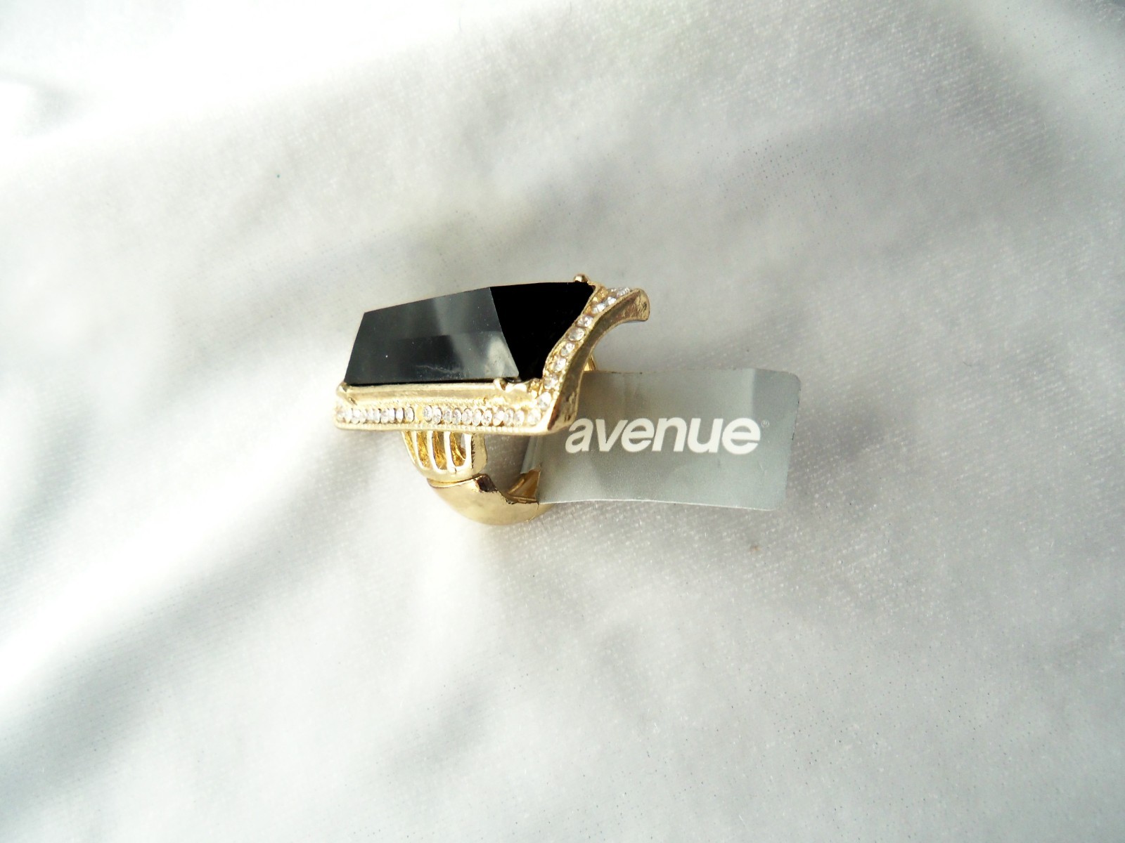 Avenue Crystal Rhinestone Surround Black Faceted Acrylic Stone Stretch Band Ring