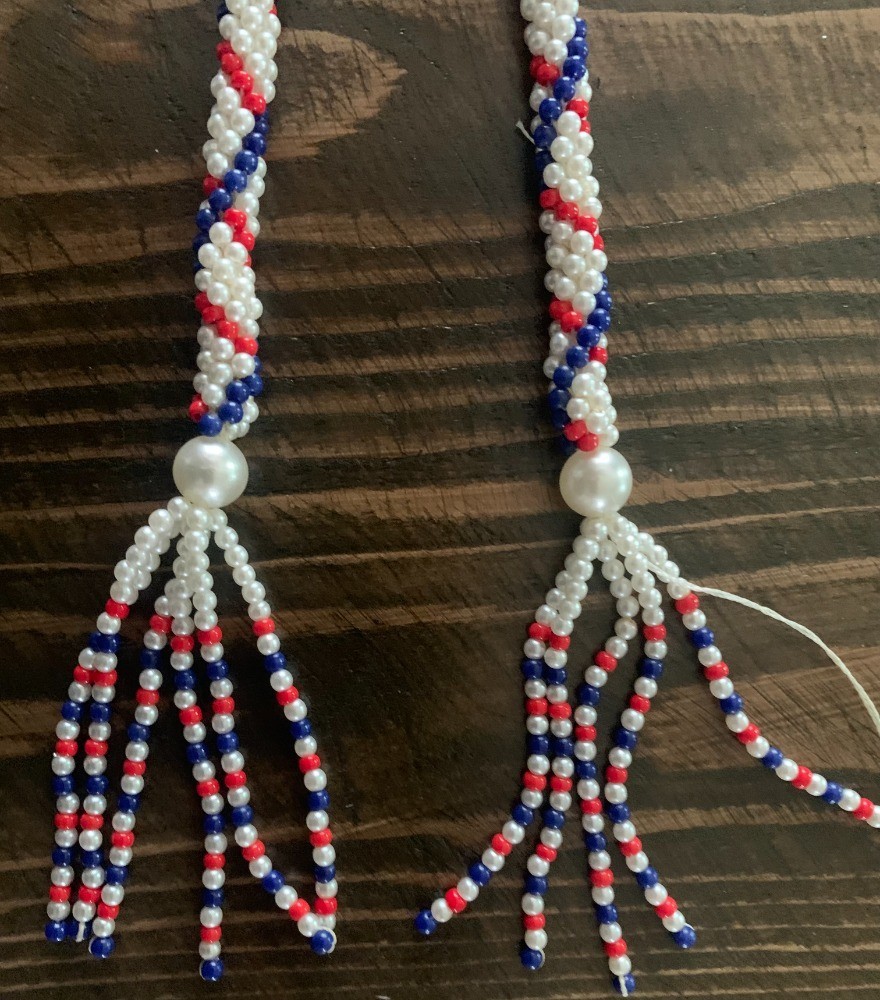 Vintage Necklace and Clip-on Earring set – red, white, blue – Beaded