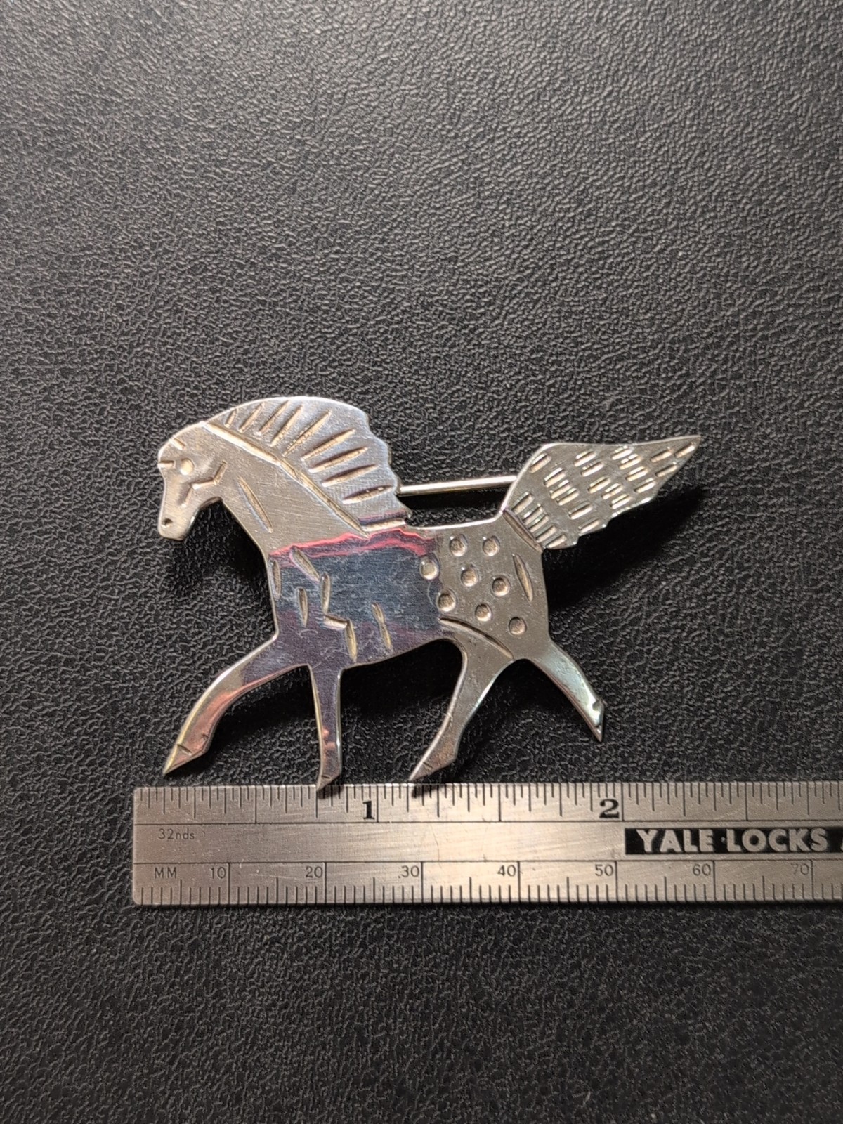 Running Spotted Hind Quarter Horse Brooch Mexico TT-28 925 Monte 12.4g 2.25″