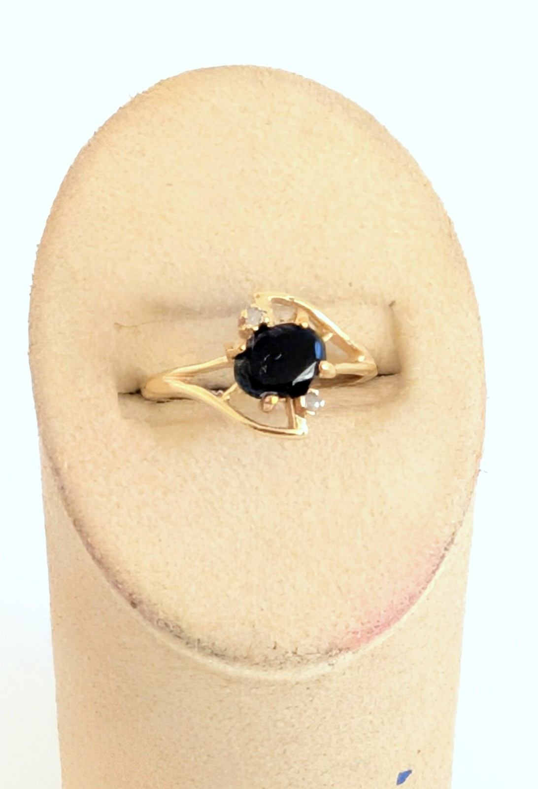 Vintage 14k Lind HGE Black Onyx Ring with Diamond Accents Size 7.25