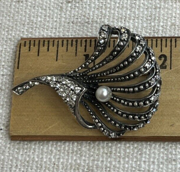 Floral 925 Sterling Silver & Clear Rhinestones Brooch Pin With Single Pearl