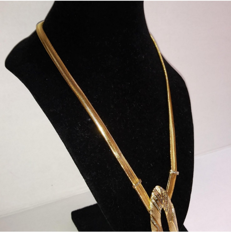 ORENA PARIS Gold Tone Chunky Chain Round Pendant Necklace Signed with Braided nn