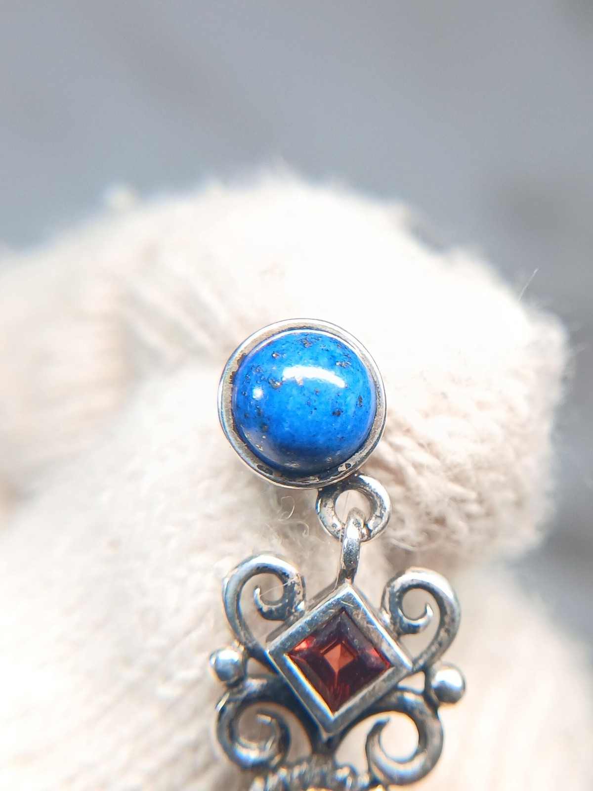 Vintage Sterling Silver 925 Thai Blue Iolite Lapis Lazuli Garnet Dangle Earrings