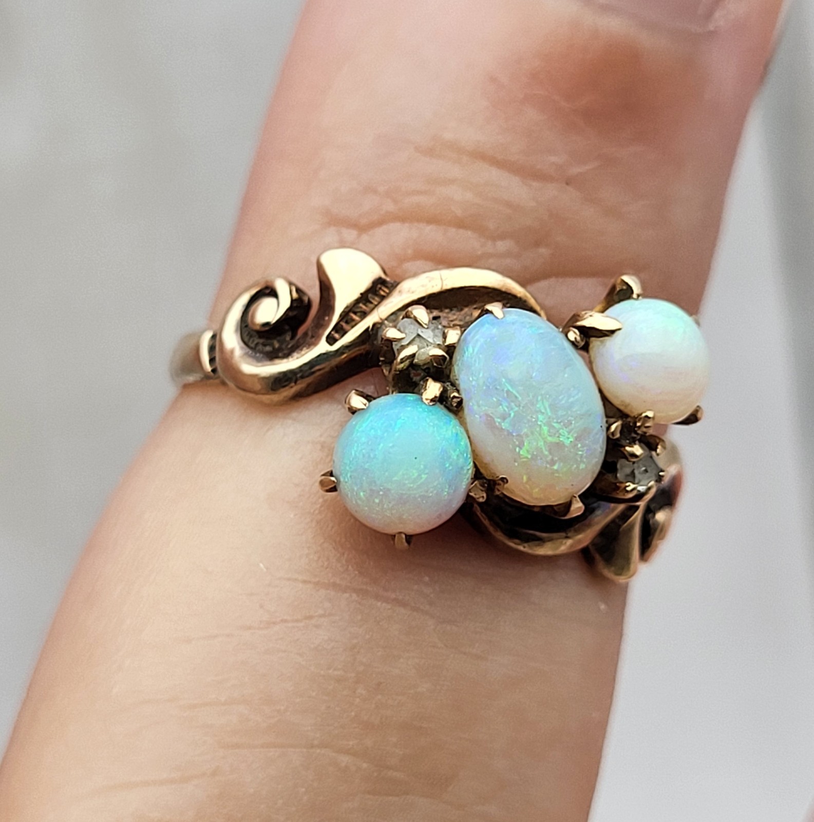 Antique Victorian 10K Gold Trilogy Opal & Diamond Ring Sz 4.25