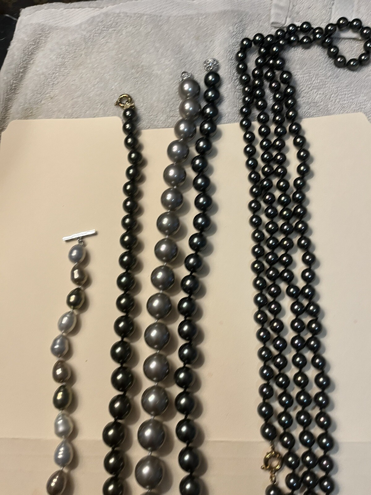 HSN Lot Of Faux Pearl Necklaces 4 And 1 Bracelet