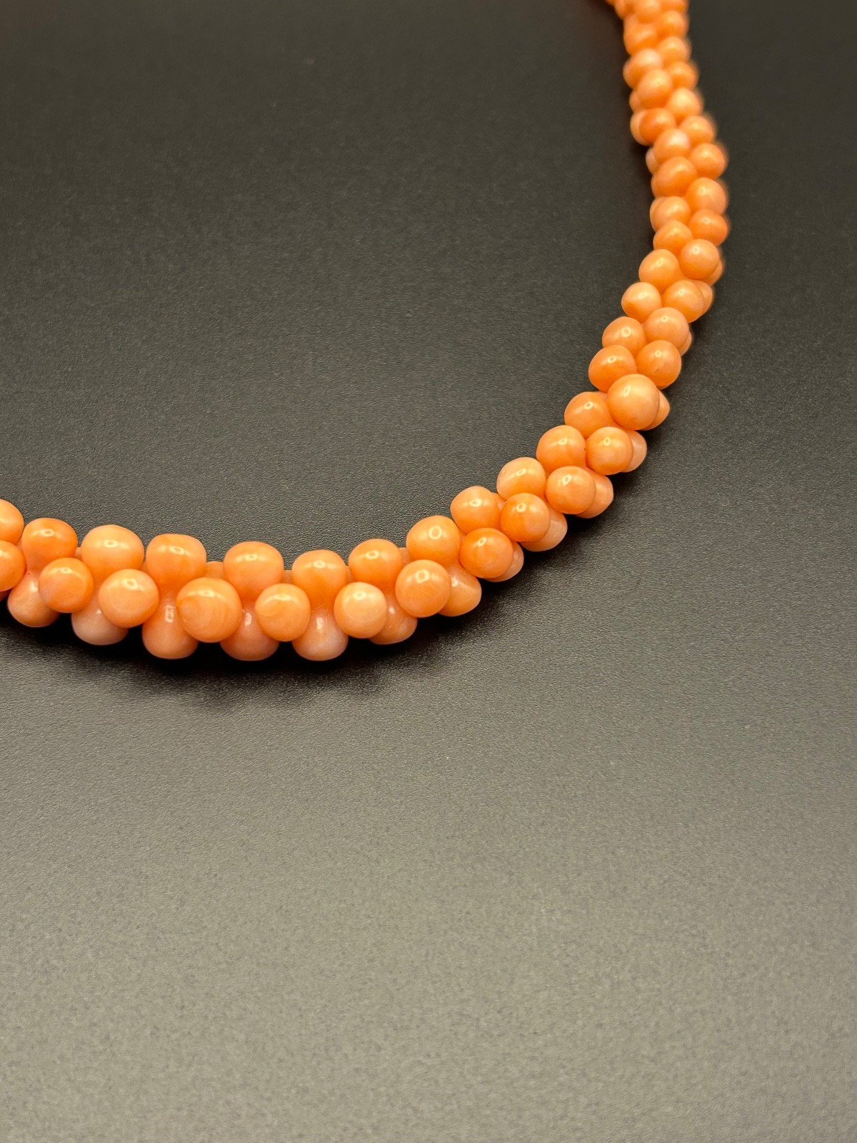Vintage Heavy Chunky Orange Coral Bead Necklace 16” 10K Gold Clasp 41g Estate