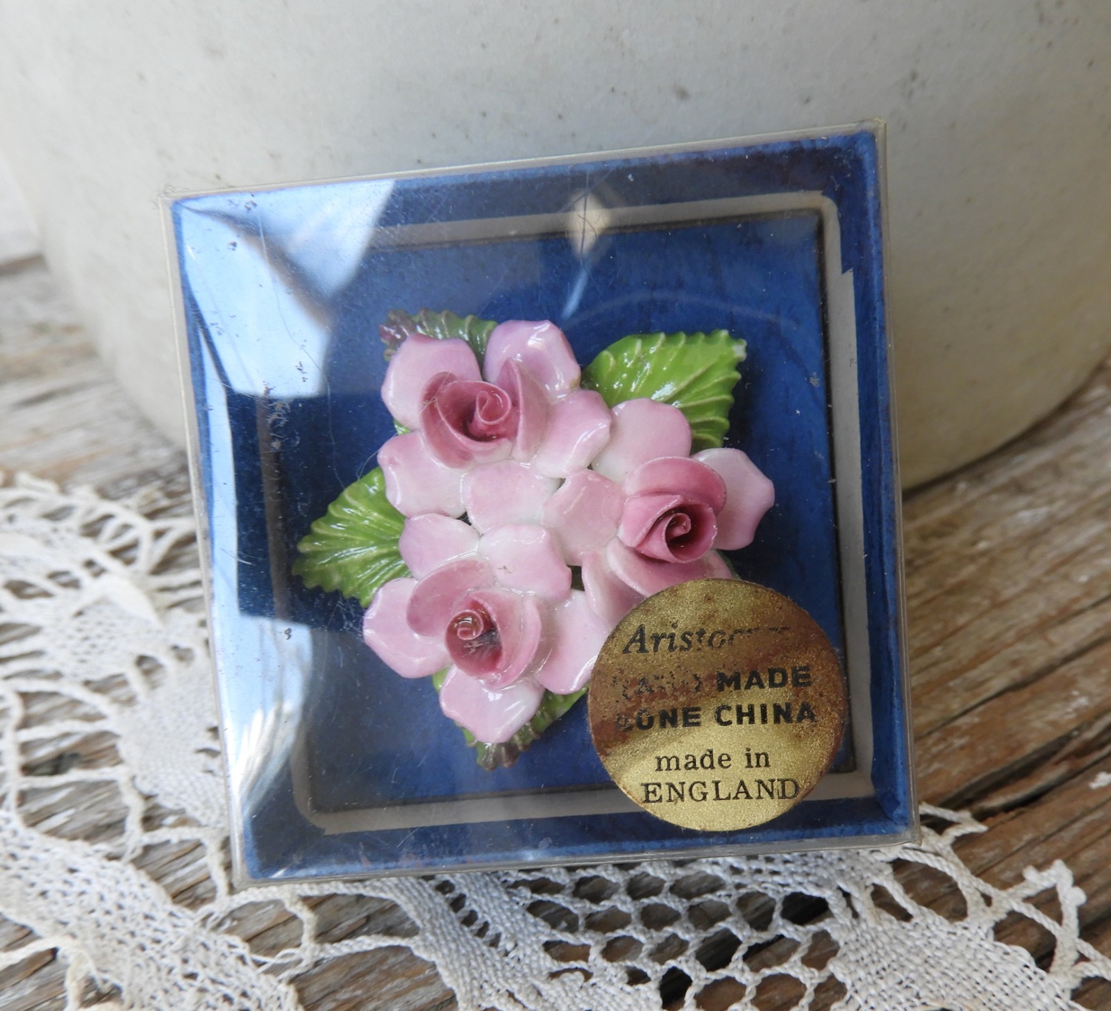 Vtg NIB Pink Roses Bone China Brooch|Pin Made in England 1.5″x1.5″