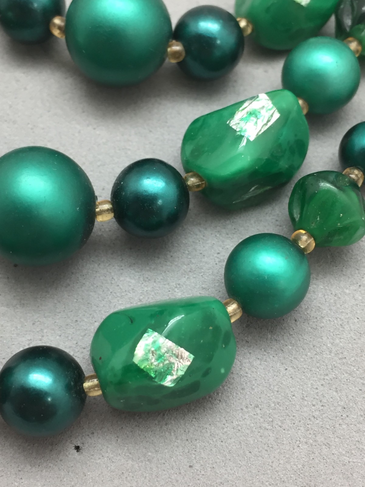Vintage Multi-Strand Green Glass Bead Layered Necklace Japan 16″-18″ Foil Beads