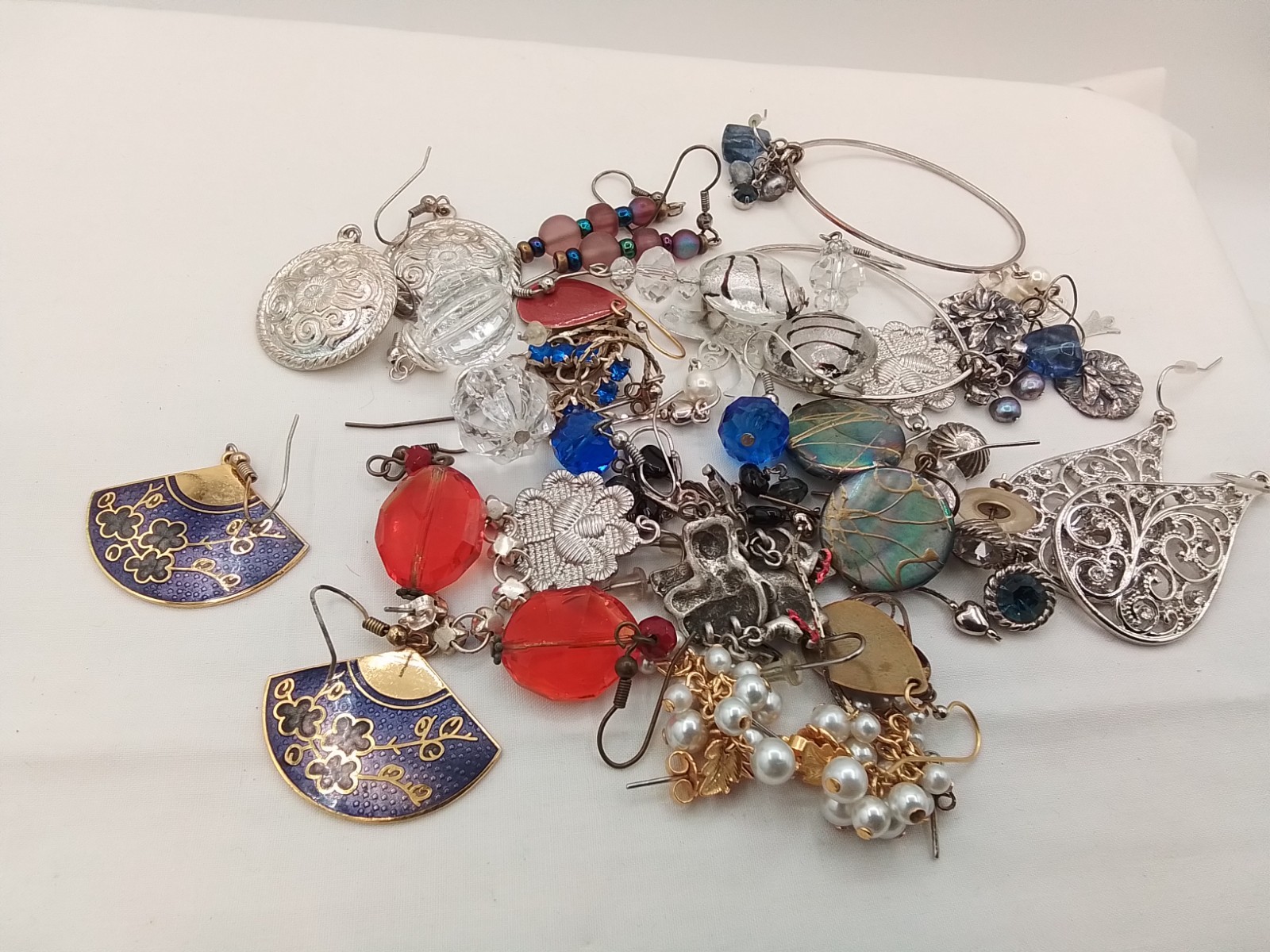 20 LOT B ESTATE VINTAGE SETS PIERCED EARRINGS CHANDELIER DANGLE HOOP FRENCH HOOK