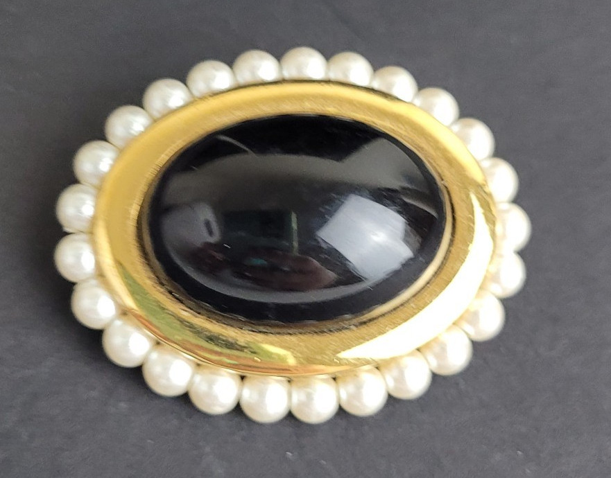 Vintage Napier Black Domed Cabochon Faux Pearl Brooch