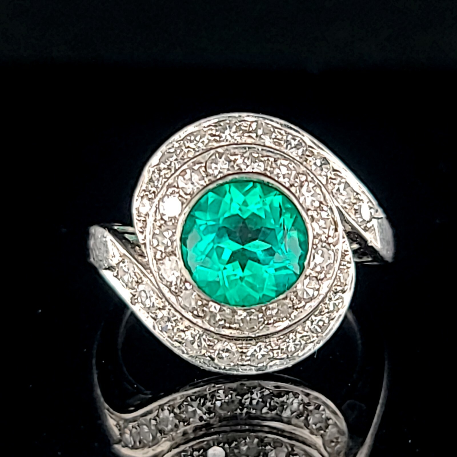 VINTAGE PLATINUM RING 1.52CT. NATURAL GREEN EMERALD ROUND SHAPE CIRC 1940’S