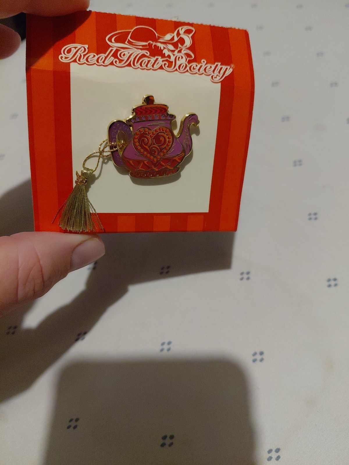 Red Hat Socity Pin Set Brooch Pin And Lapel Pin