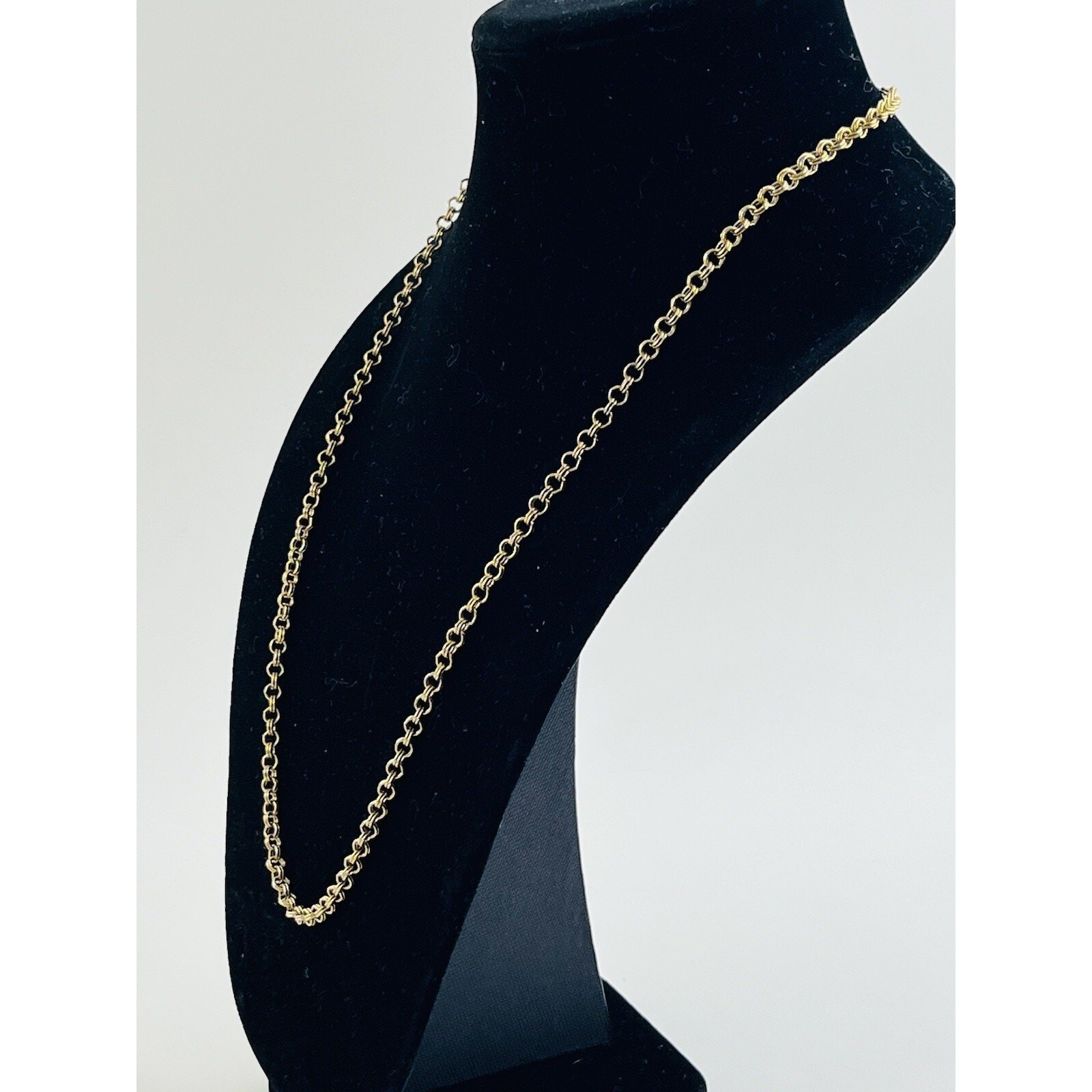 Vintage MONET GOLD TONE NECKLACE Rolo Round Chain Double Link CLASSY! Rare Singl