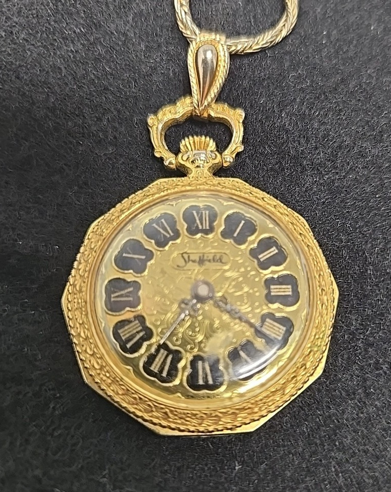 Sheffield Pocket Watch Necklace 26″ Chain Gold Tone Manual Wind Vintage