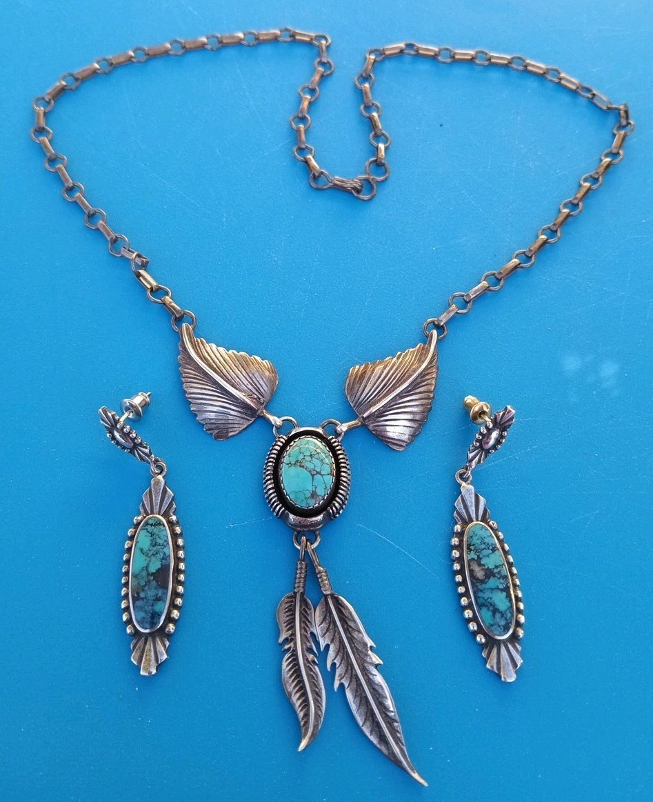 NAVAJO SPIDERWEB TURQUOISE STERLING SILVER FEATHER NECKLACE & EARRINGS 29.7 Gr