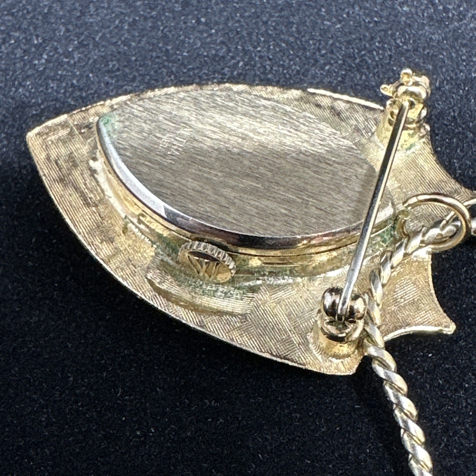 Vintage Waltham 17 Jewel manual wind Brooch necklace Watch original box working