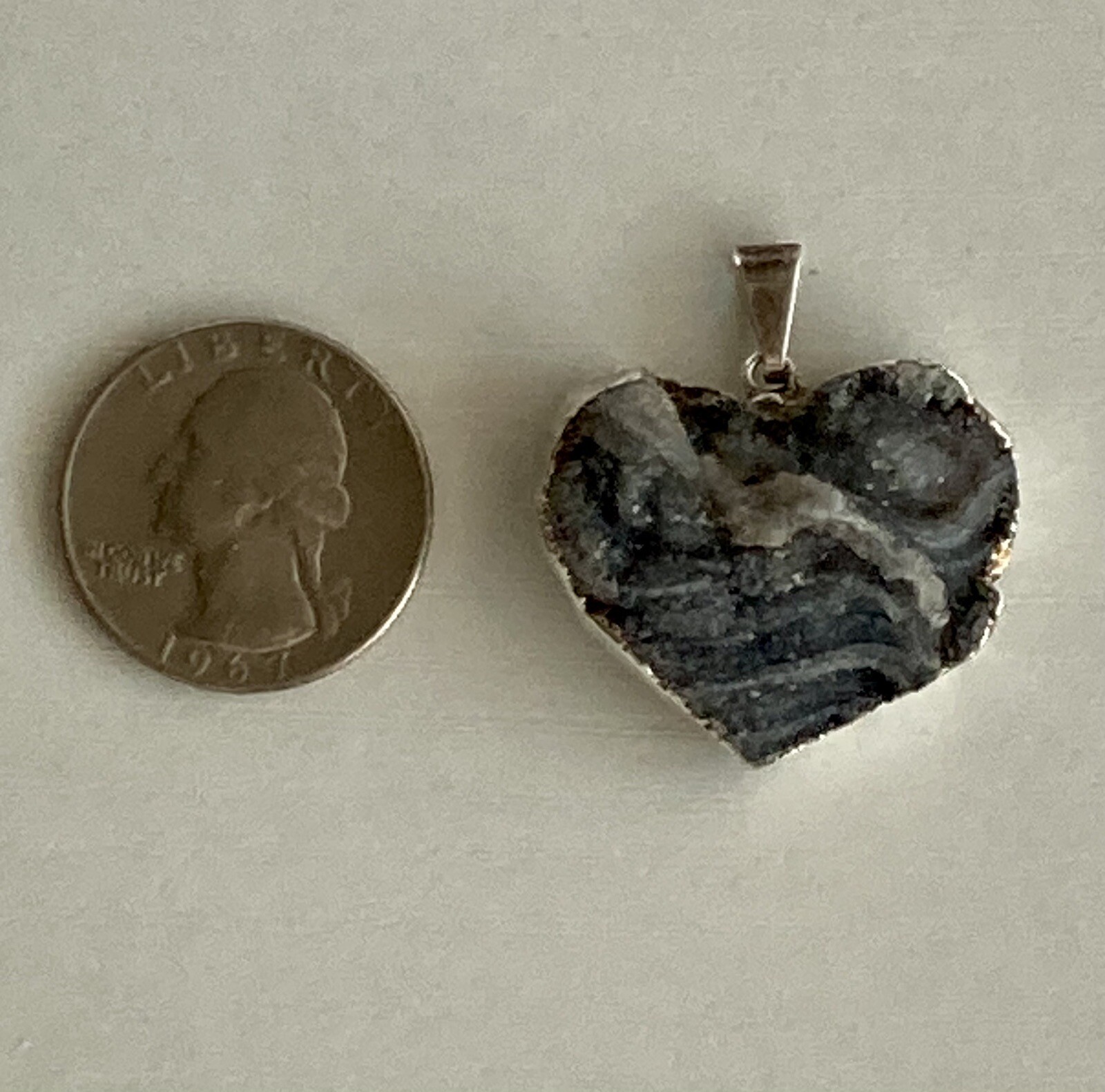 Heart Shimmery Crystal Rock Stone 1.25” Pendant 925 Sterling Silver 7.8g Ladies