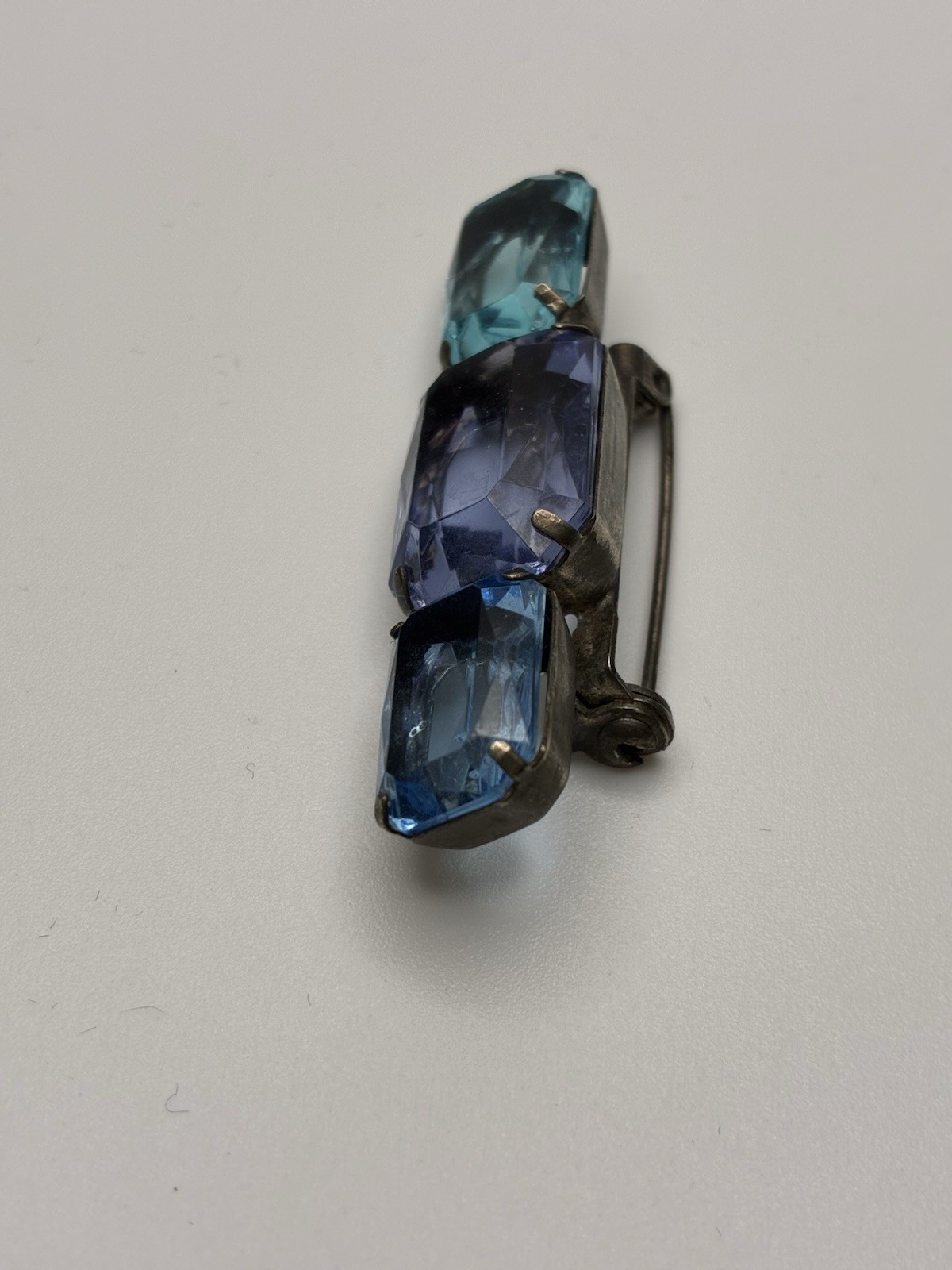 Antique Silver Tone Brooch With Blue And Purple Rinestones Looks Old