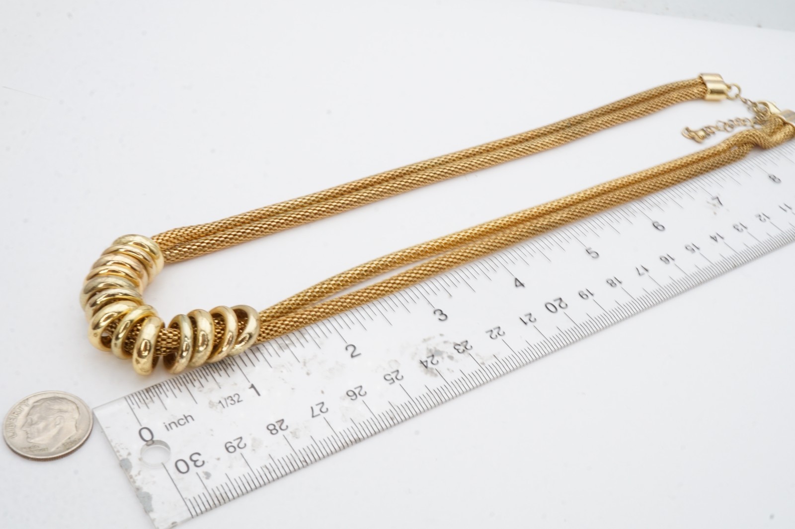 Vintage Necklace Gold Tone Mesh Circles 22″