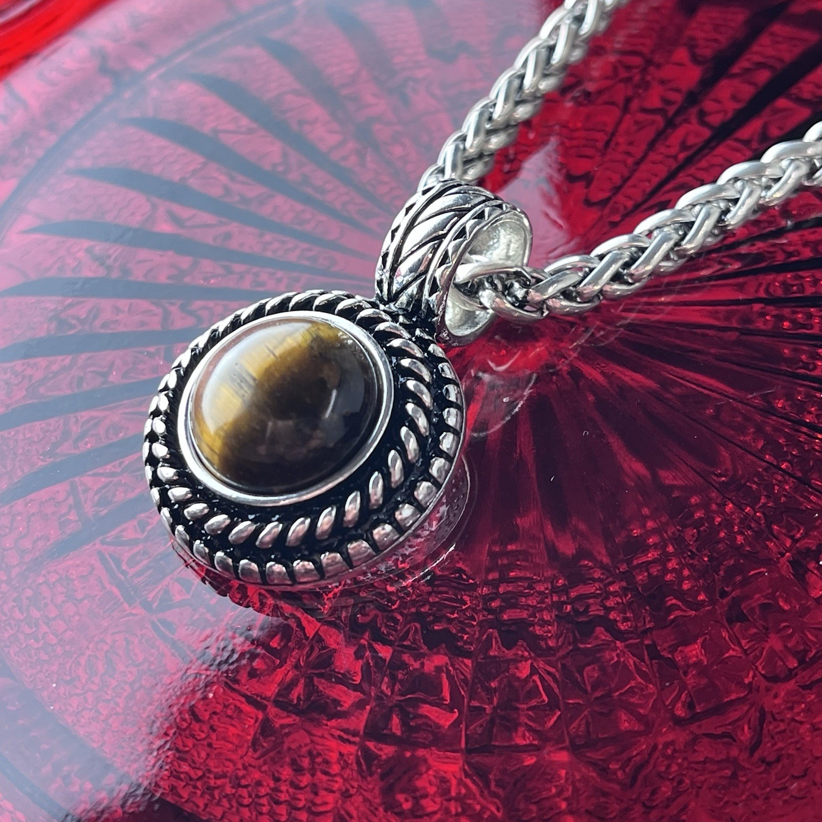 Vintage 18” Double Curb Chain Necklace – Brown Glass Cat’s Eye Pendant – 1990s