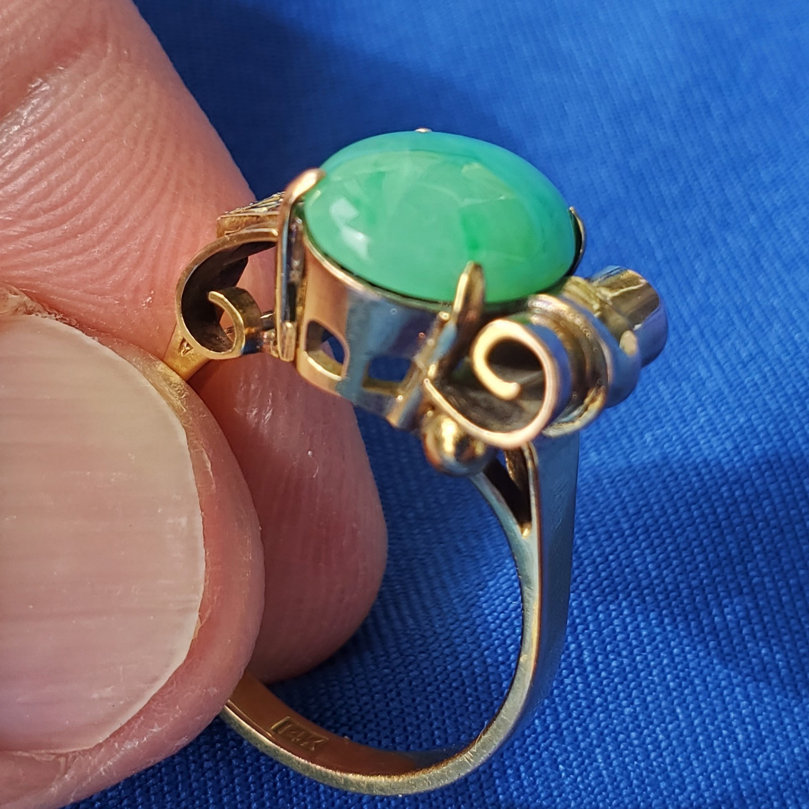 Original EARTH MINED Green Jadeite Jade Antique Engagement Ring SOLID 14K GOLD 8