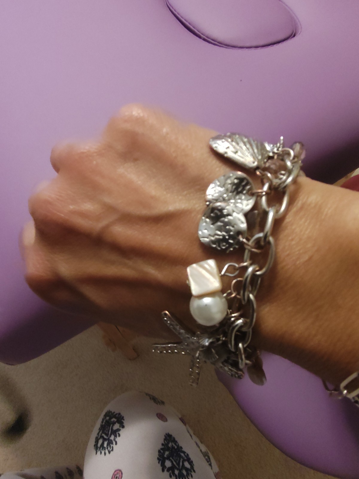 Vintage Charm Bracelet Sea Shells Starfish Silver tone, faux pearl danglers 9″