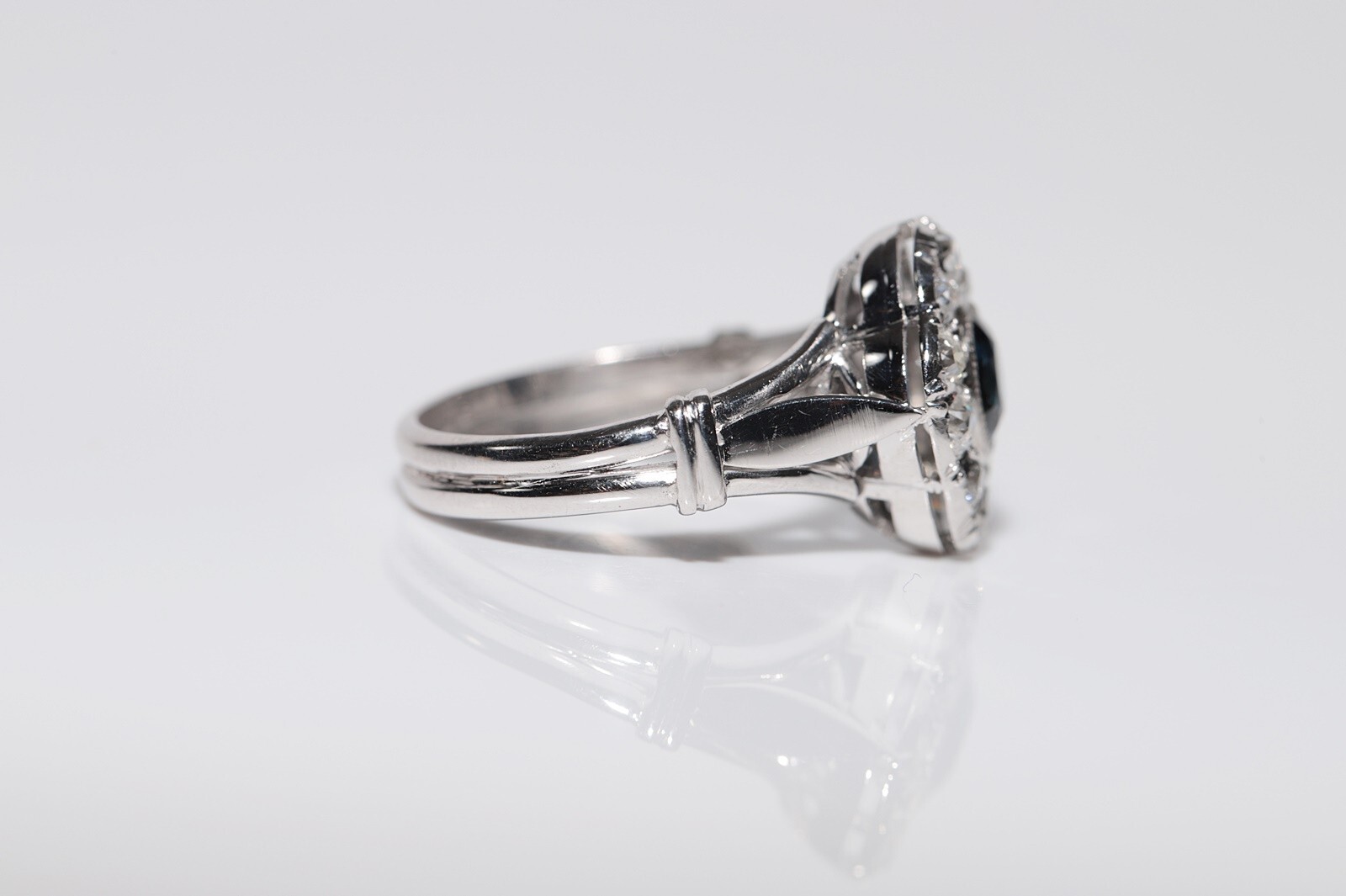 Antique Circa 1920s 18k Gold Art Deco Natural Diamond And Sapphire Navette Ring