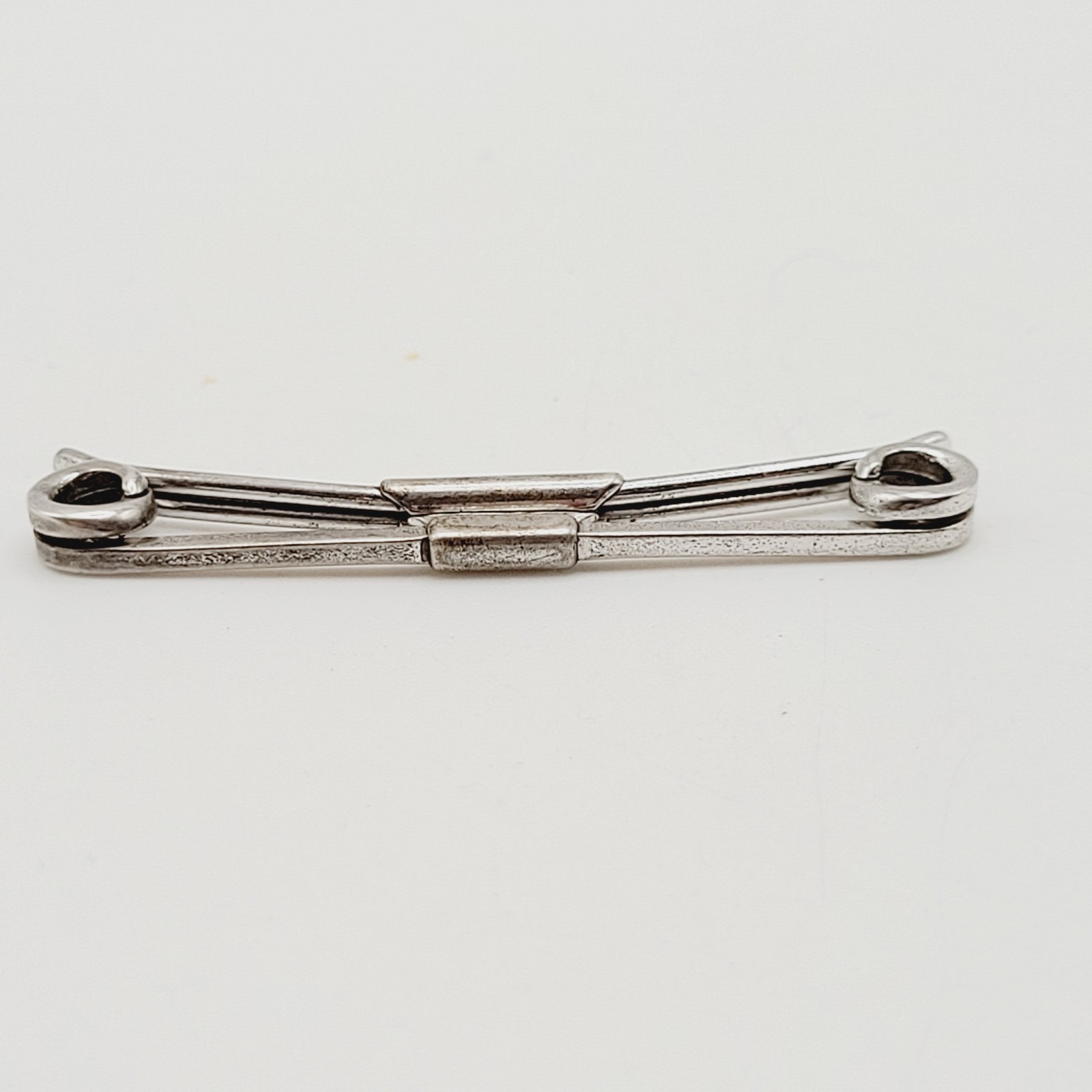 Swank 1930s Sterling Silver Collar Bar Stay Clip Patent 75818 Curved Flex Design